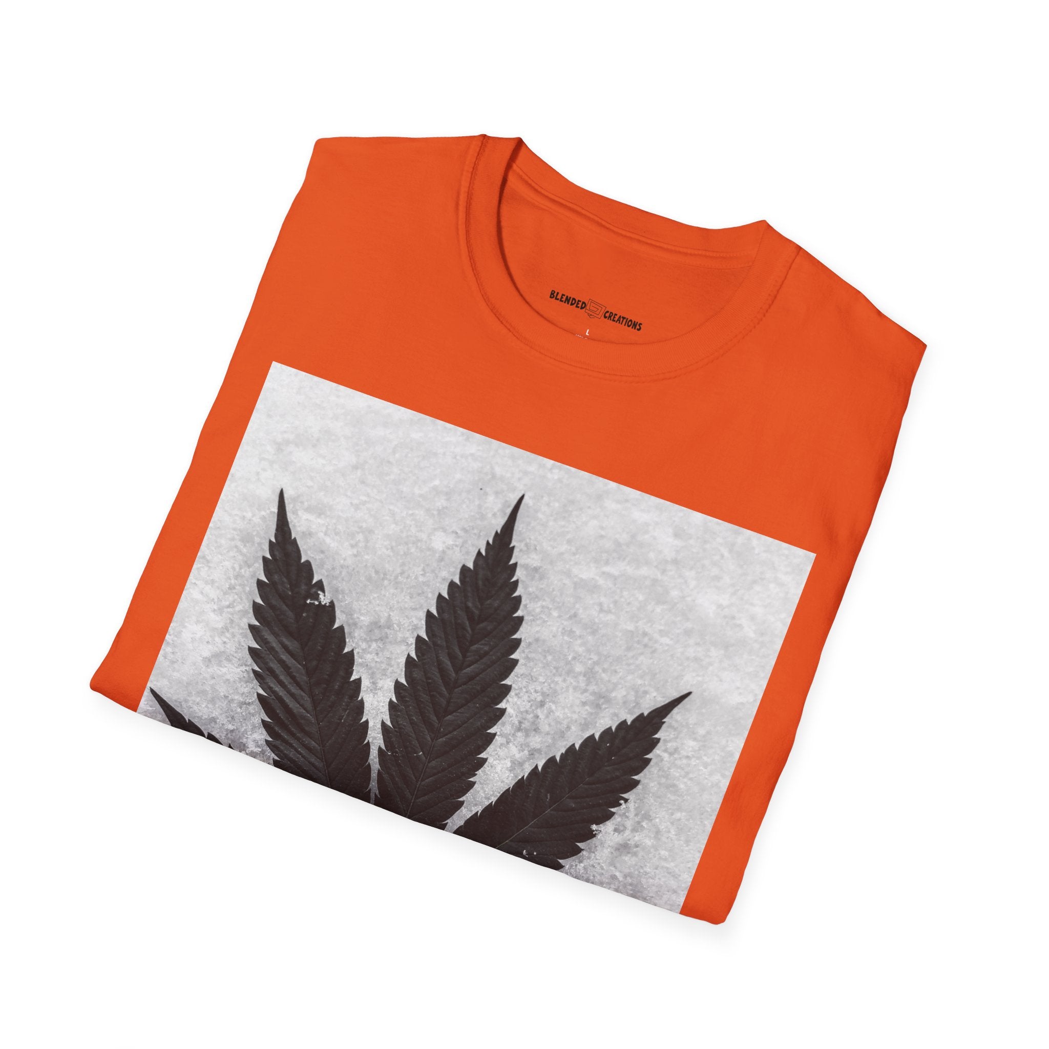 Cannabis Leaf Graphic T-Shirt – Black & White Marijuana Print